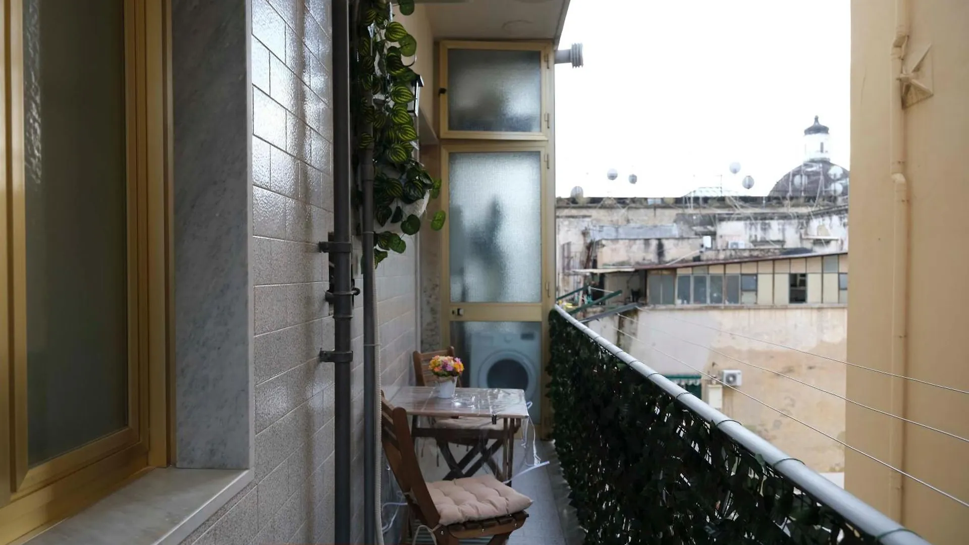 Apartment White Butterfly Home Naples